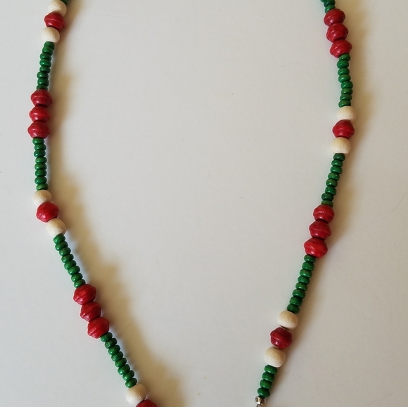 Hand Crafted Beaded Face Mask Chain Holder/Lanyard Red, White Green Wood Beads - Picture 4 of 5
